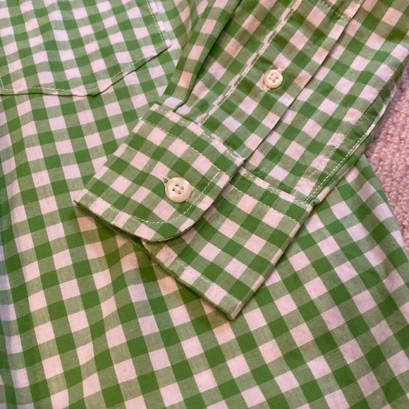 Gap boys green button down - Picture 3 of 7